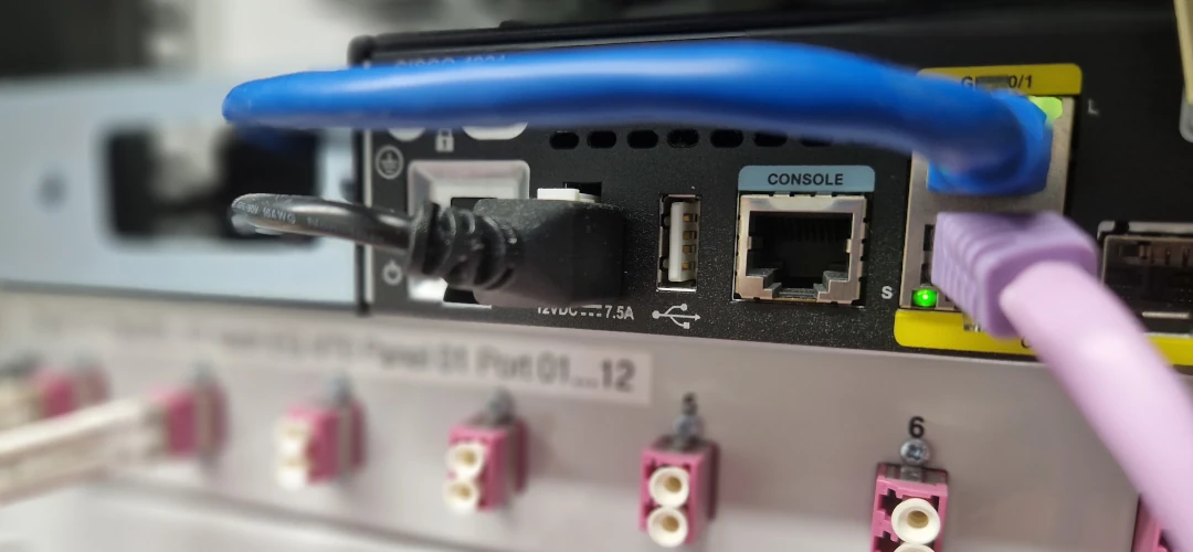 rhenobit - Netzwerkinstallationen